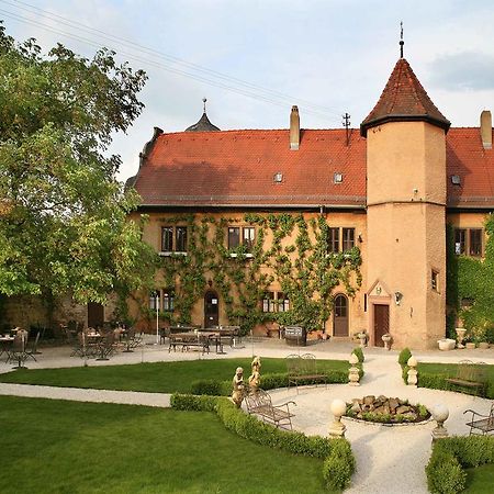 Worners Schloss Weingut & Wellness-Hotel พริคเซนชตัดท์ ภายนอก รูปภาพ