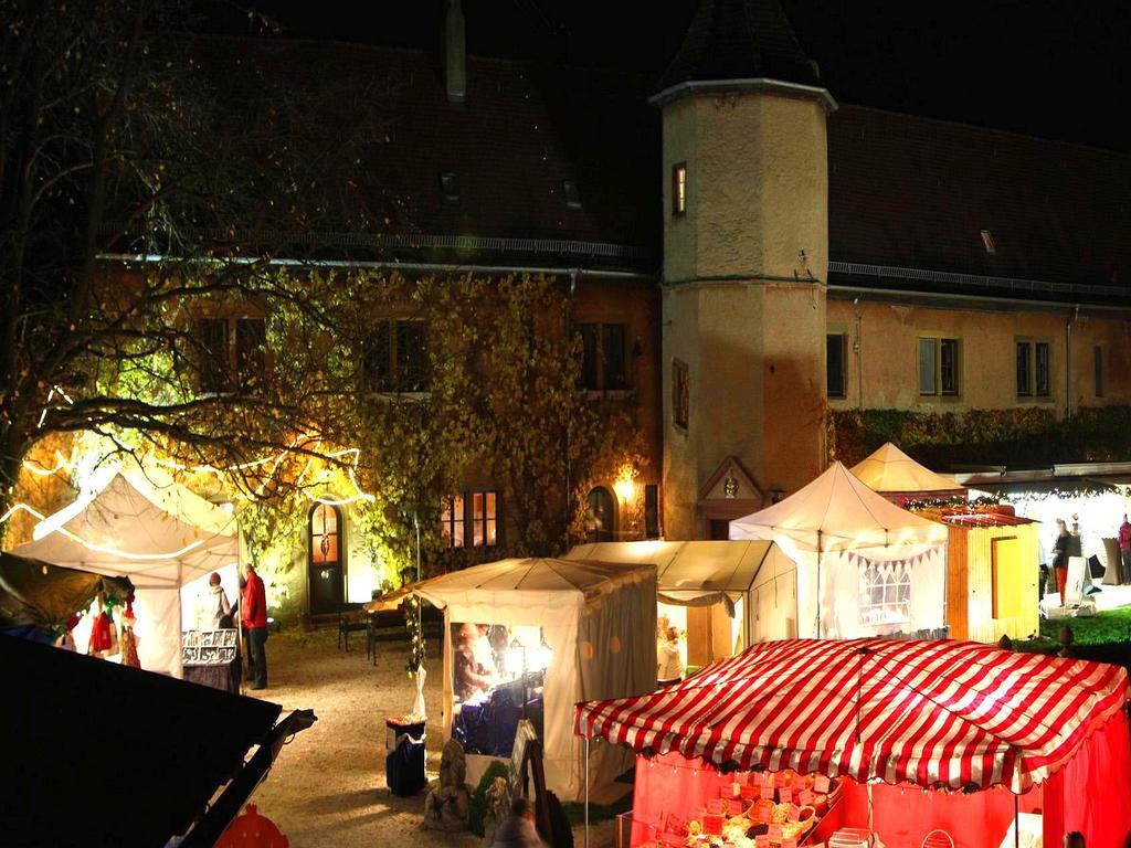 Worners Schloss Weingut & Wellness-Hotel พริคเซนชตัดท์ ภายนอก รูปภาพ